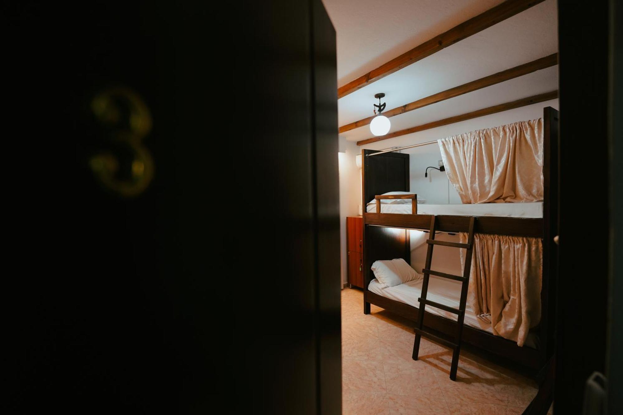 Maya Hostel Berat Exteriér fotografie